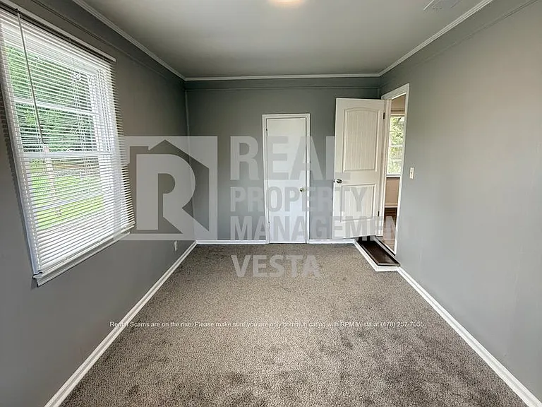 4253 Hillary Pl — Photo 11