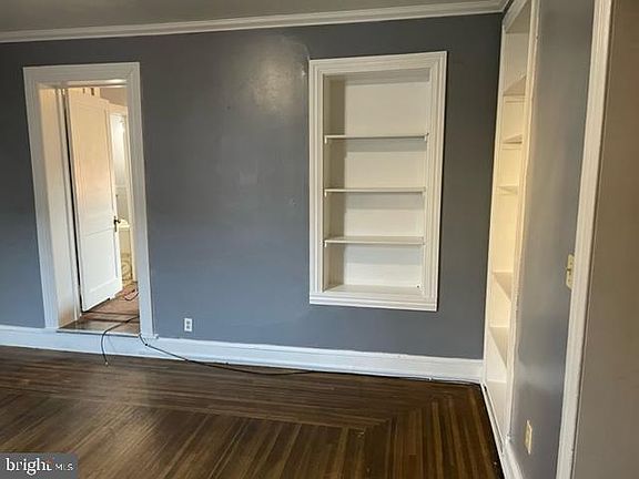 4th image of 1361 Perkiomen Ave