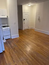 Rented by K & O Realty Associates Inc.