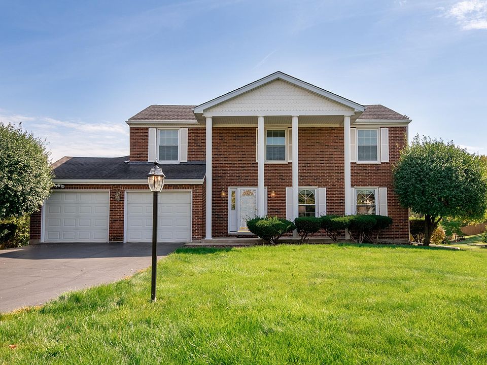 1st image of 725 Oakwood Ct