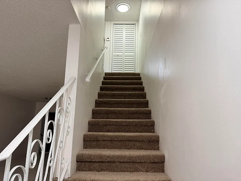 2552 NW 52nd Ave #B19 — Photo 10
