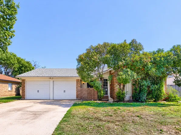 6604 Brookdale Dr, Watauga, TX 76148