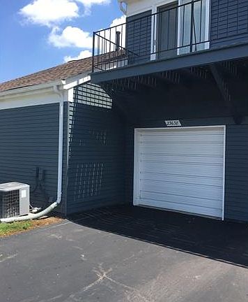 2nd image of 23638 Stonehenge Blvd #1