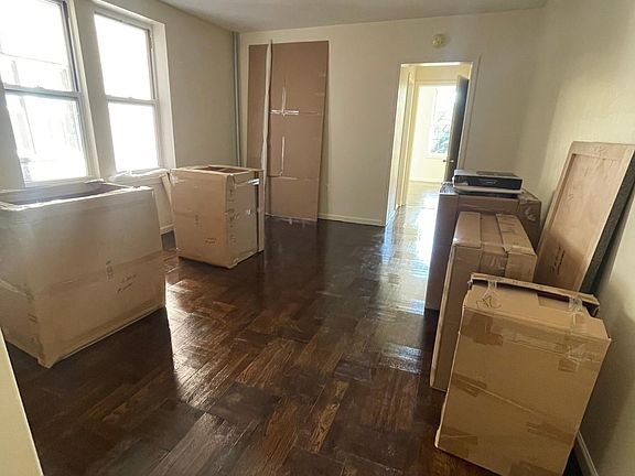3rd image of 730 E 236th St APT 2M