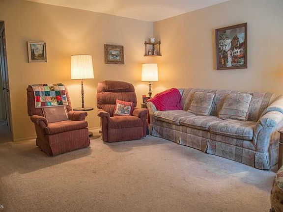3rd image of 38115 Maple Forest Blvd E #140