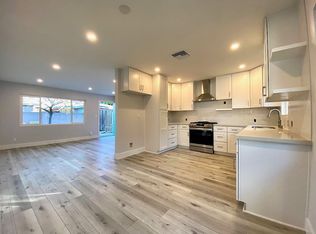 345 16th Pl, Costa Mesa, CA 92627