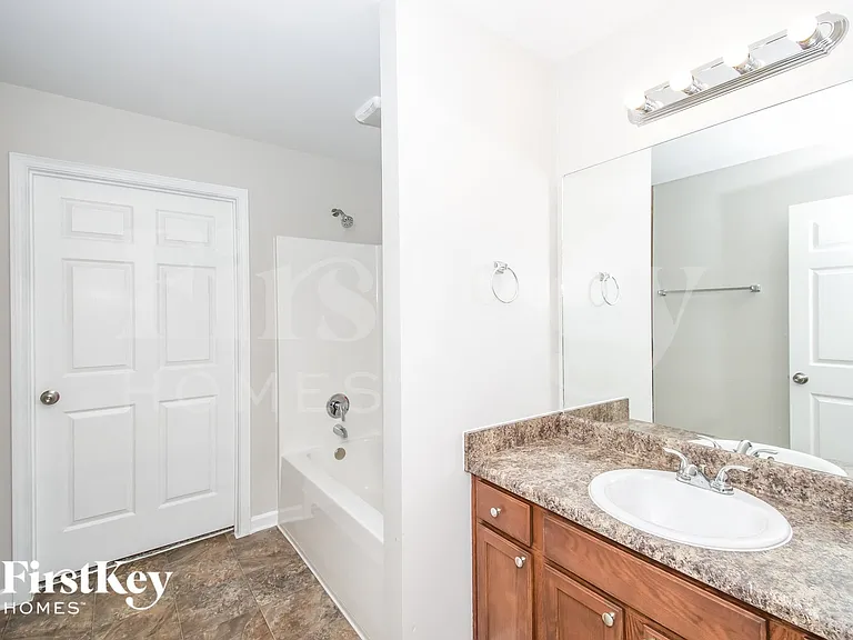 1805 Seayes Rd — Photo 9