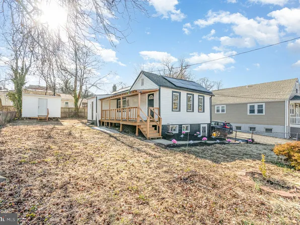 4805 Gunther St, Capitol Heights, MD 20743