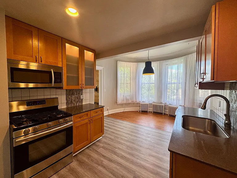 211 Loraine Ave — Photo 20