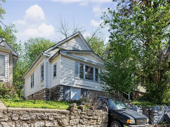 5606 Scarritt Ave, Kansas City, MO 64123