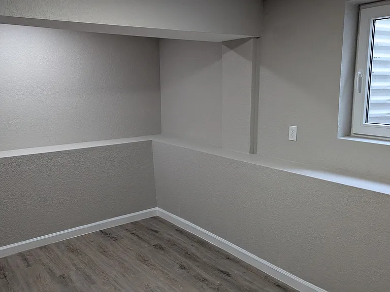4886 S Logan St #2 — Photo 12