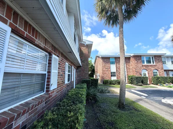 413 N Cypress Drive #4, Tequesta, FL 33469