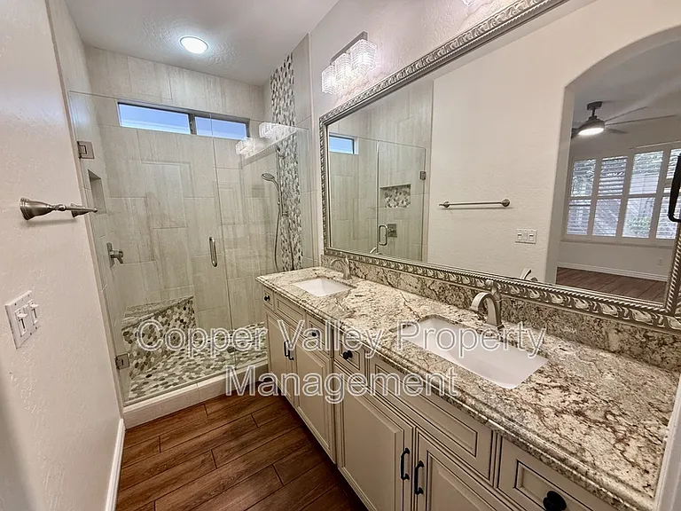 2606 W Florentine Rd — Photo 7