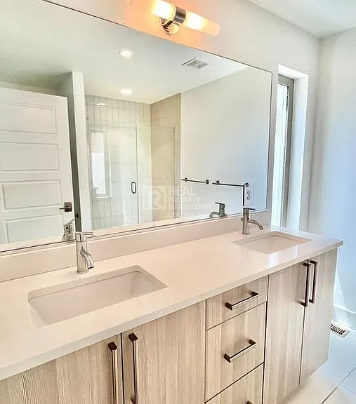 4039 N Tejon St — Photo 15