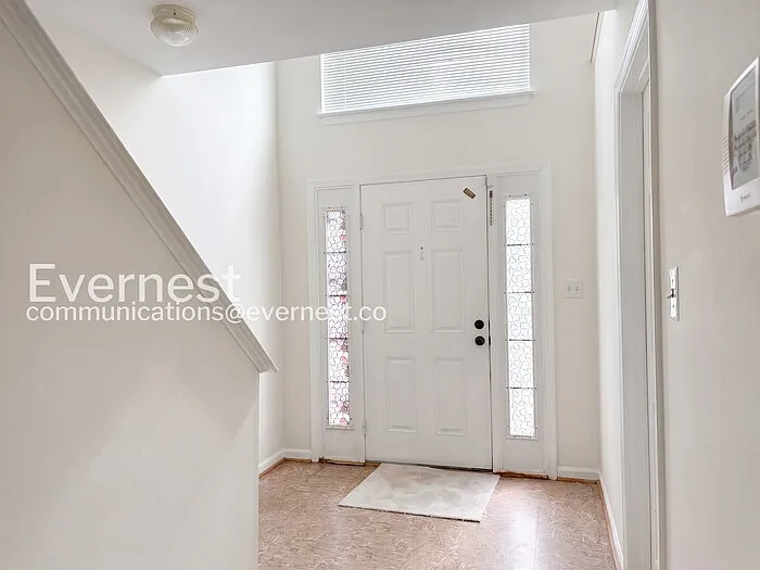 1101 Highpointe Blvd — Photo 3