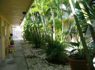 2220 N 19th Ave APT 6, Hollywood, FL 33020