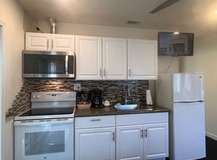 19030 Community St, Northridge, CA 91324