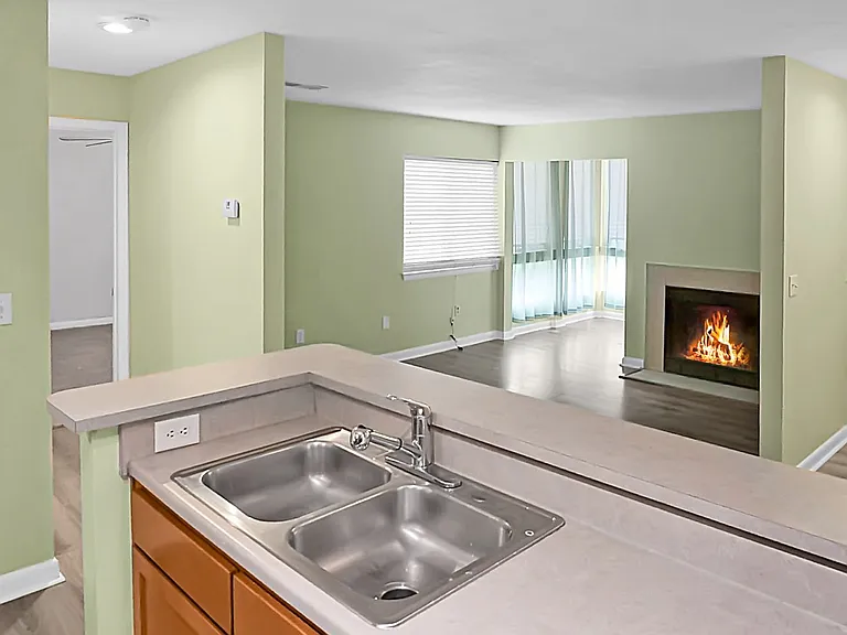 278 Alexandra Dr #2 — Photo 16