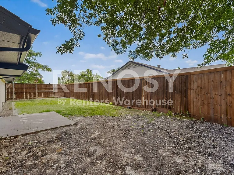 507 S Spring Creek Dr — Photo 5