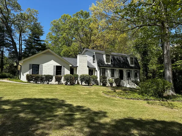 7040 Glenridge Dr, Sandy Springs, GA 30328