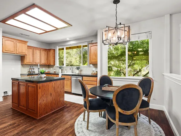 20340 Greenview Dr, Redding, CA 96002