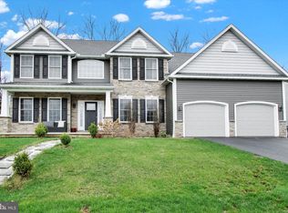 7 Stella Dr, Reading, PA 19608