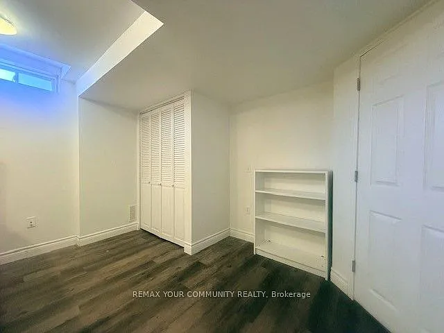 8 Hikers Ln #BASEMENT — Photo 10