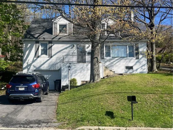 303 W Plainfield Ave, Pen Argyl, PA 18072