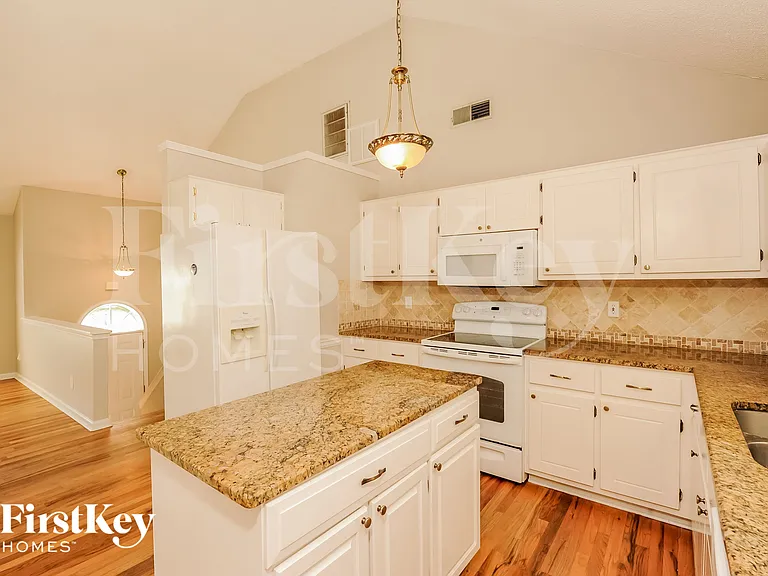 382 Scenic Ln — Photo 5