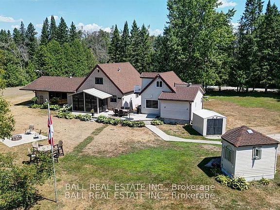 3rd image of 45 Brook Rd