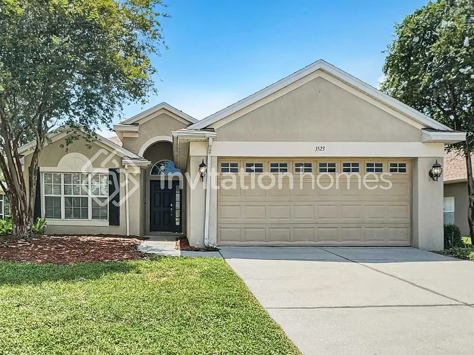 3523 Brickell Ct