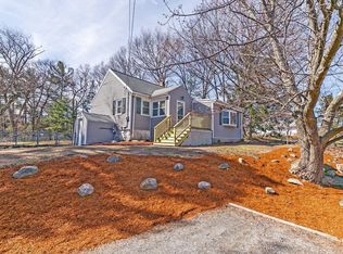 102 High St, Billerica, MA 01821