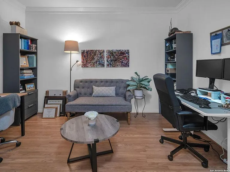 26022 Cuyahoga Cir — Photo 19