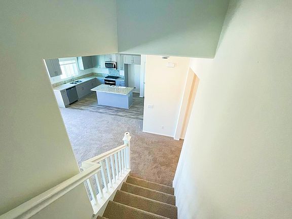 4th image of 13840 Vantage St #1