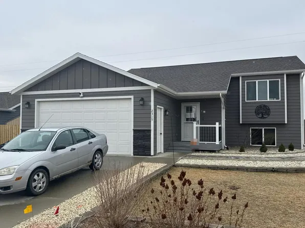2315 E Philadelphia St, Rapid City, SD 57703