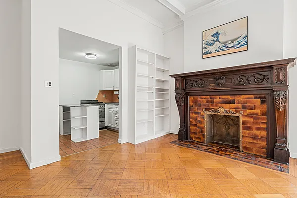 Sold by Weichert Manhattan Midtown | media 16