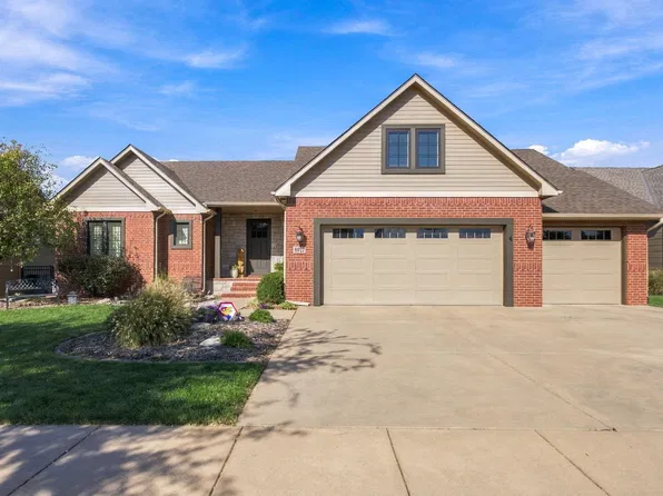 8922 W Westlakes Ct, Wichita, KS 67205