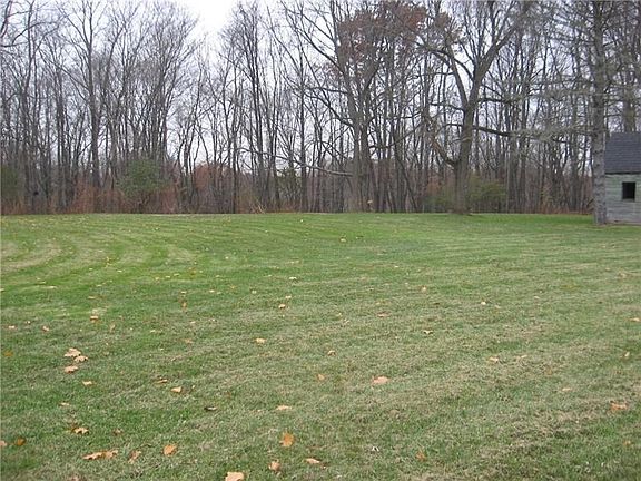 Large private back yard that backs up to wooded area.