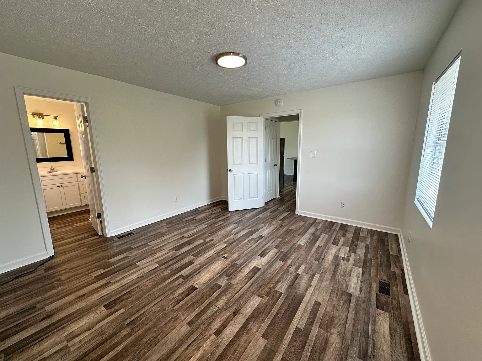 2 bed, 1150 sqft, $1,475 — Photo 4