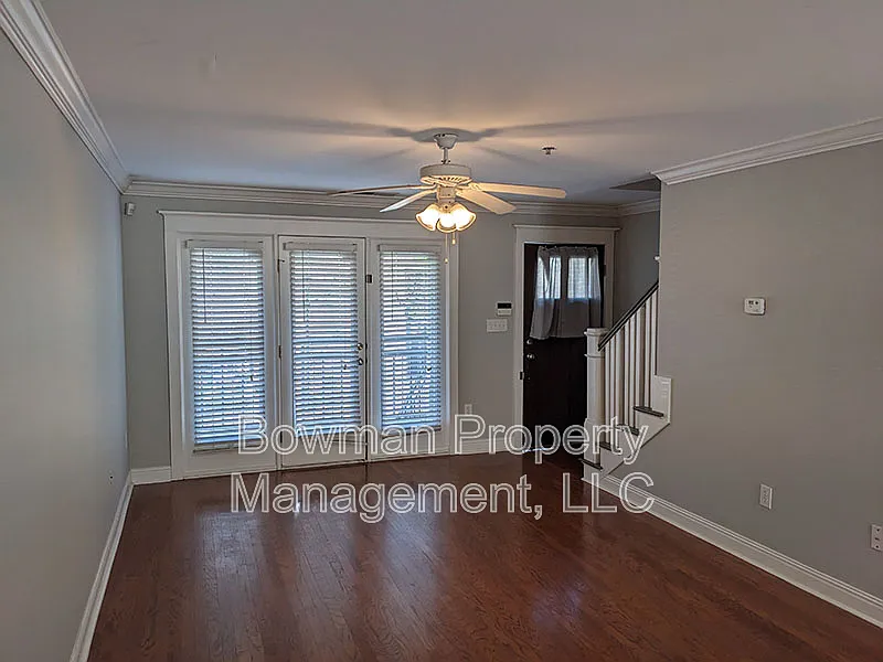 2 bed, 2.5 bath, 1168 sqft, $1,495 — Photo 3