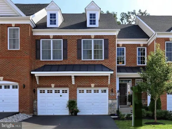 42936 Courtland Chase Sq, Ashburn, VA 20148