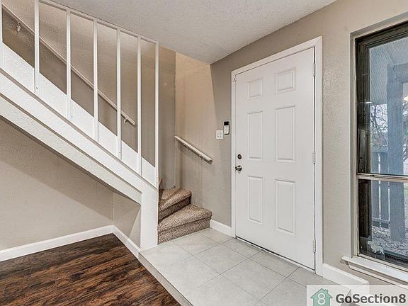 3rd image of 2619 San Sabastian Cir