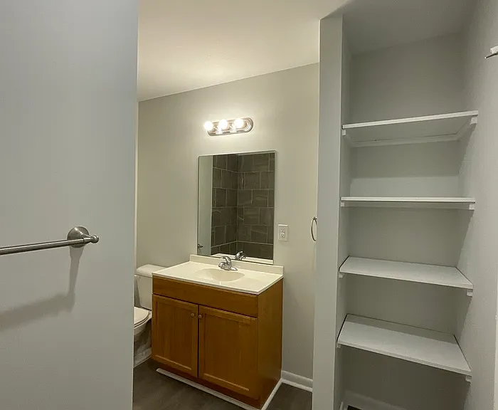 411 N Thompson St — Photo 19