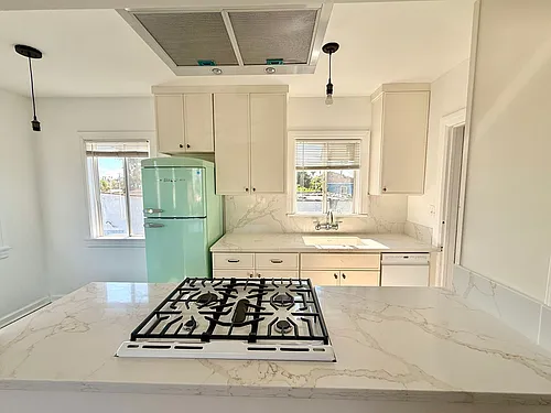 Floor plan 3883 S. Gramercy Pl.