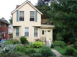 79 Groveland Ave, Riverside, IL 60546