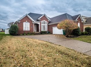 6216 Saskatchewan Dr, Louisville, KY 40228