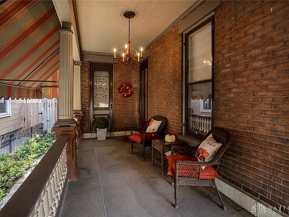5th image of 324 Jones St