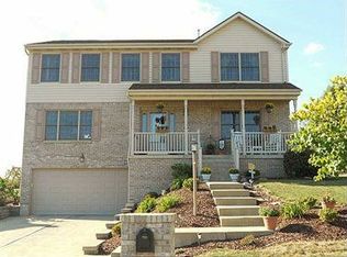 149 Rustic Ridge Dr, Pittsburgh, PA 15239