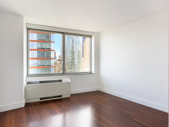 30 West Street image 10 of 16