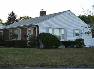 122 Belmont Rd, Cranston, RI 02910
